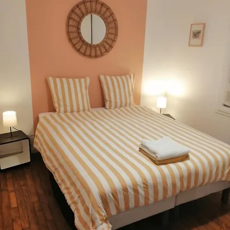 Tatil Evi Proche Gare Et Centre-ville De Emplacement Ideal Puvatya