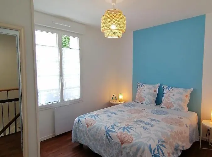 Proche Gare Et Centre-ville De Emplacement Idéal Сasa de vacaciones Poitiers