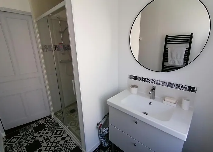 Proche Gare Et Centre-ville De Emplacement Idéal Сasa de vacaciones