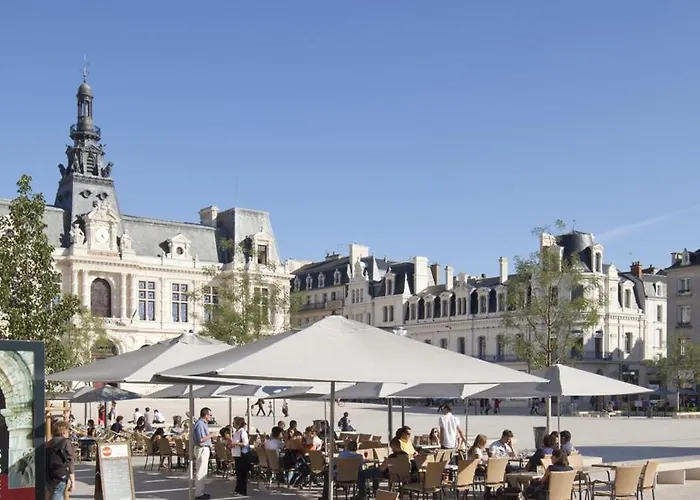 Proche Gare Et Centre-ville De Emplacement Idéal Poitiers