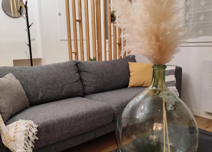 Proche Gare Et Centre-ville De Emplacement Idéal Poitiers