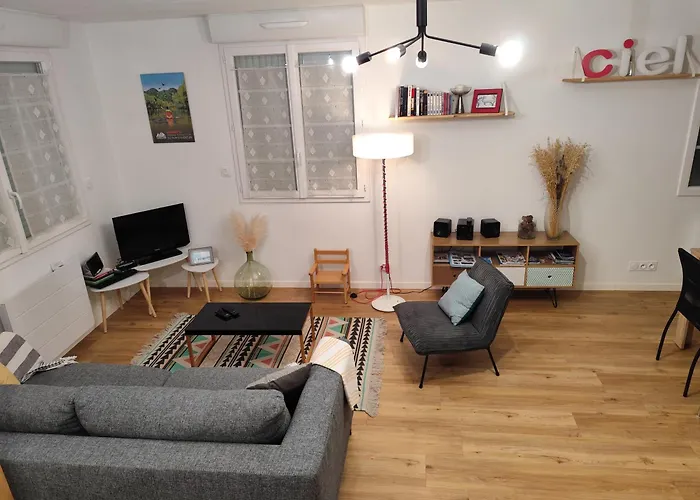 Proche Gare Et Centre-ville De Emplacement Idéal Сasa de vacaciones *