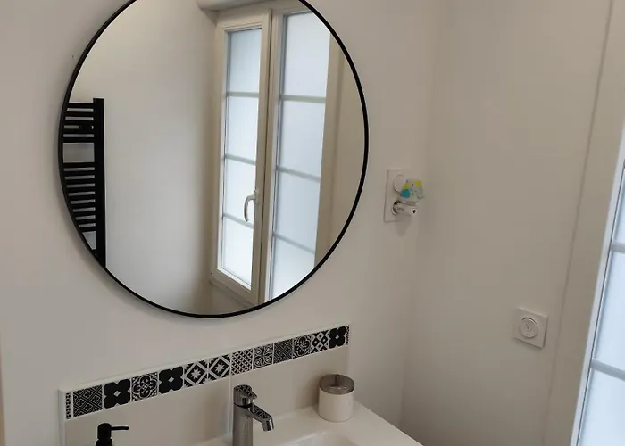 Proche Gare Et Centre-ville De Emplacement Idéal Сasa de vacaciones Poitiers